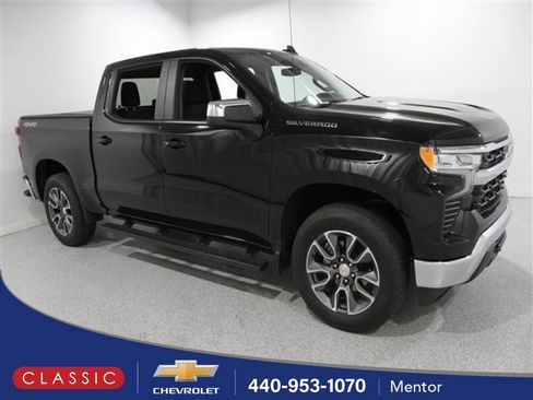 Certified 2024 Chevrolet Silverado 1500 LT image 1