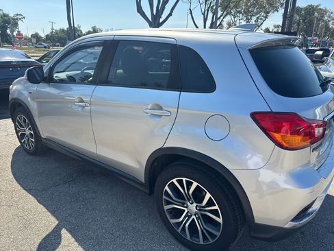 Used 2019 Mitsubishi Outlander Sport ES FWD image 7