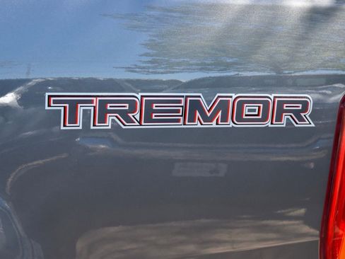 Certified 2022 Ford Ranger Lariat w/ Tremor Off-Road Package image 43