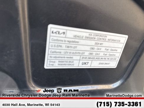 Used 2024 Kia Carnival LX image 14