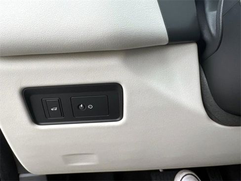 New 2025 Jaguar F-PACE R-Dynamic S image 27