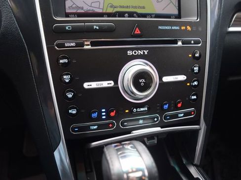 Used 2016 Ford Explorer Limited FWD image 11