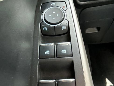 Used 2023 Ford Explorer XLT w/ Equipment Group 202A RWD image 24