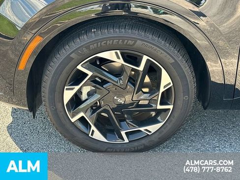 Used 2025 Kia Sportage SX FWD image 12
