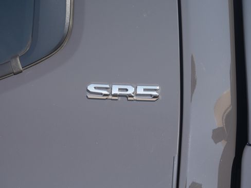 Used 2024 Toyota Tacoma SR5 AWD/4WD image 18