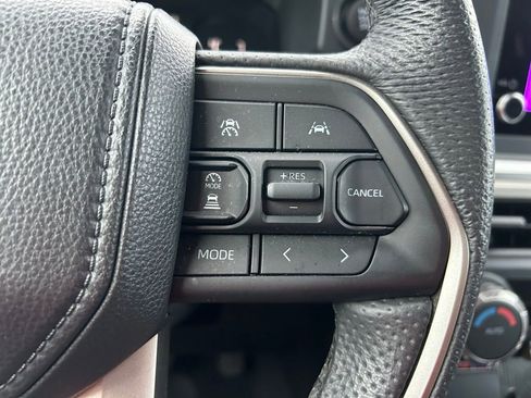 Used 2024 Toyota Tacoma SR5 w/ SR5 Upgrade Package RWD image 19