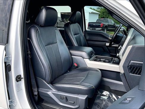 Used 2022 Ford F450 Lariat w/ Lariat Ultimate Package AWD/4WD image 31