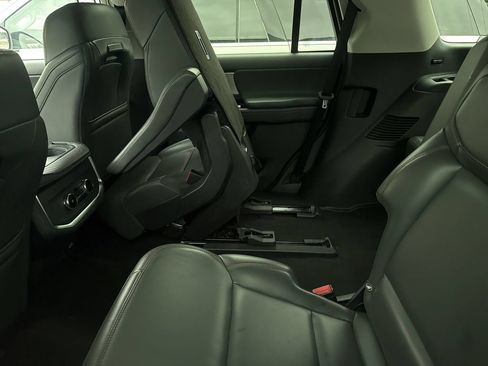 Used 2025 Ford Expedition Active AWD/4WD image 13