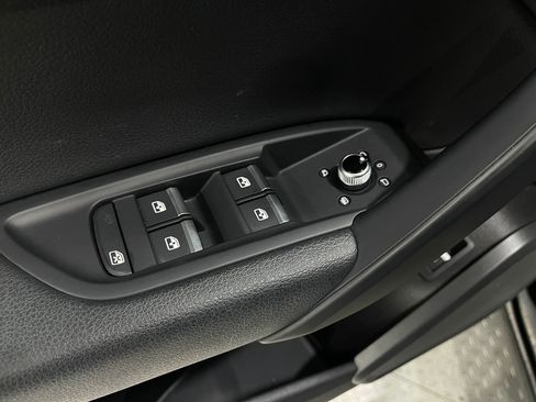 Used 2018 Audi Q5 2.0T Premium Plus w/ Premium Plus Package image 17