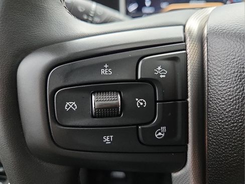 Used 2024 GMC Sierra 3500 Denali w/ Technology Package image 19