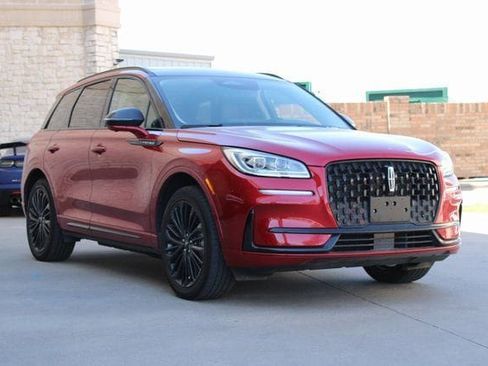 Used 2025 Lincoln Corsair Grand Touring w/ Equipment Group 301A image 2