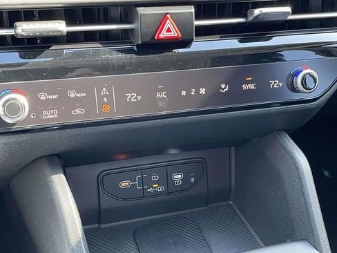 New 2026 Kia Sportage EX image 34