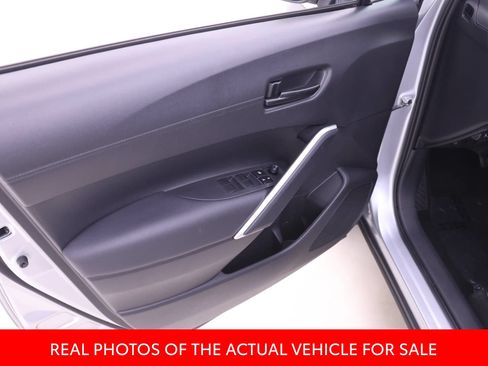 Certified 2023 Toyota Corolla Cross LE w/ Moonroof Package AWD/4WD image 10