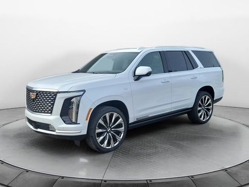 New 2026 Cadillac Escalade Luxury image 3