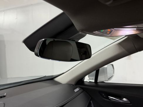 Used 2021 Cadillac XT4 Premium Luxury FWD image 37