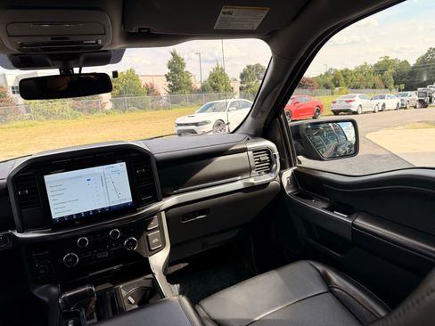 Used 2021 Ford F150 Lariat image 27