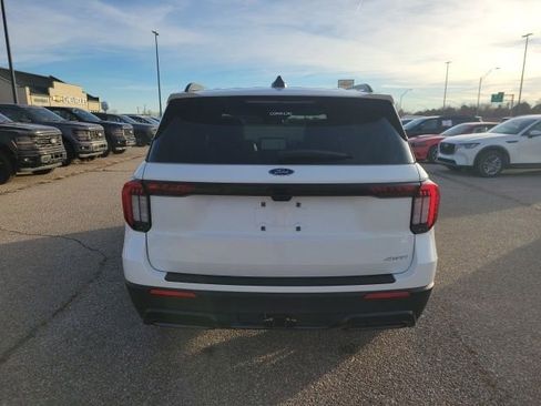 New 2026 Ford Explorer ST-Line w/ ST-Line Street Pack image 25