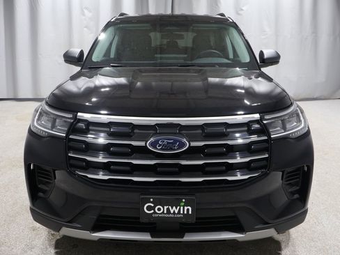 Used 2025 Ford Explorer Active image 6
