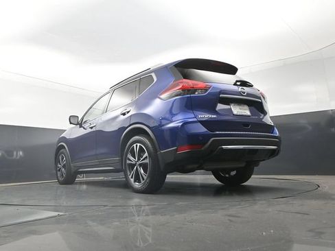 Used 2020 Nissan Rogue SV w/ Premium Package FWD image 26