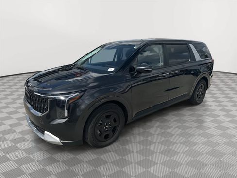Used 2026 Kia Carnival FWD image 1