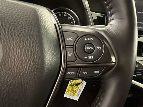 Used 2024 Toyota Camry SE FWD image 17