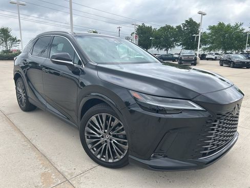 Used 2023 Lexus RX 350 FWD w/ Cold Area Package image 3