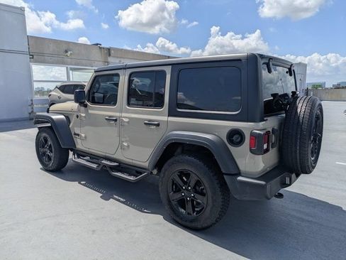 Used 2022 Jeep Wrangler Unlimited Sport AWD/4WD image 5