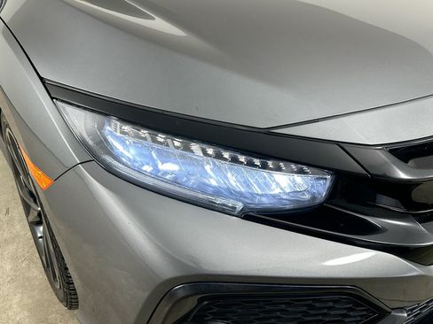 Used 2019 Honda Civic Sport Touring image 9
