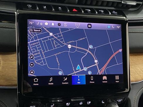 Used 2023 Jeep Grand Cherokee L Summit image 10