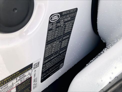 New 2026 Land Rover Range Rover Velar Dynamic SE image 36