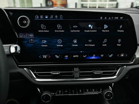 New 2026 Chevrolet Equinox EV LT image 22