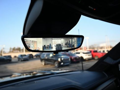 Used 2024 GMC Sierra 3500 Denali Ultimate image 24