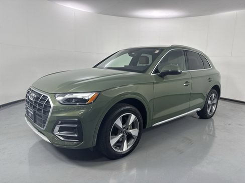 Used 2023 Audi Q5 2.0T Premium w/ Convenience Package AWD/4WD image 24
