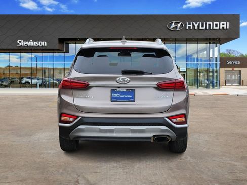 Used 2019 Hyundai Santa Fe Limited image 3