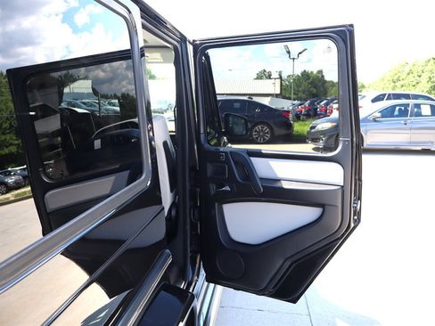 Used 2016 Mercedes-Benz G 550 image 39
