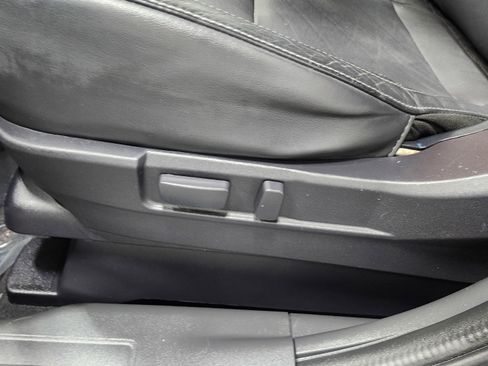 Used 2019 Mitsubishi Outlander SEL image 21