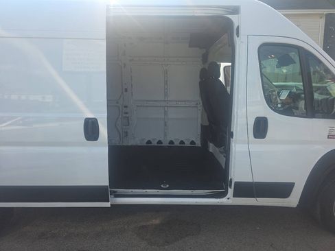 Used 2022 RAM ProMaster 2500 FWD image 8