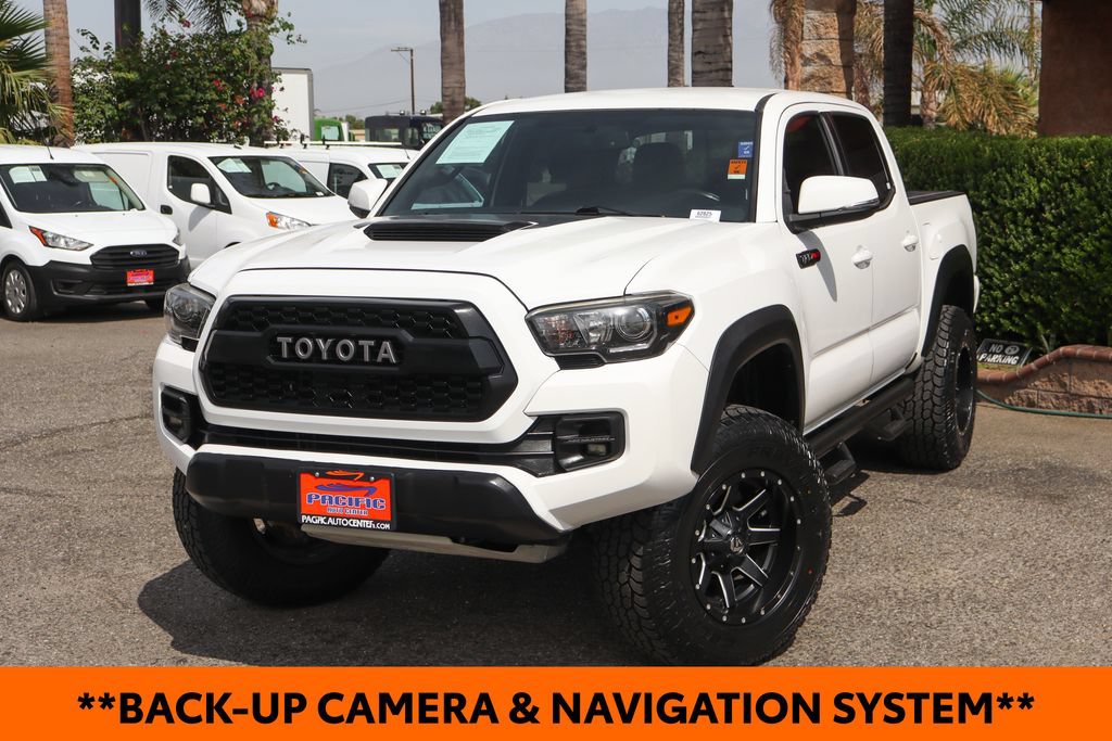 Used 2017 Toyota Tacoma TRD Pro AWD/4WD image 4