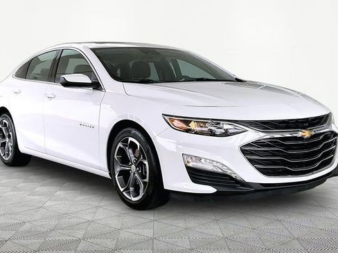 Used 2024 Chevrolet Malibu LT image 1