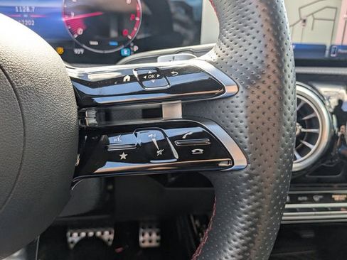 Used 2025 Mercedes-Benz CLA 250 image 24