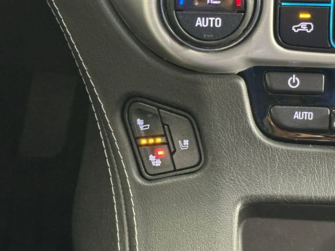 Used 2017 GMC Yukon XL SLT image 19