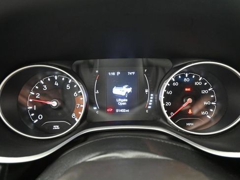 Used 2021 Jeep Compass Latitude w/ Sun and Sound Group AWD/4WD image 16
