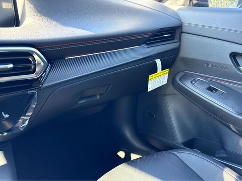 New 2026 Nissan Sentra SR w/ SR Premium Package FWD image 22