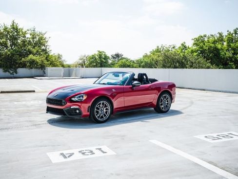 Used 2020 FIAT 124 Spider Abarth w/ Convenience Group image 53
