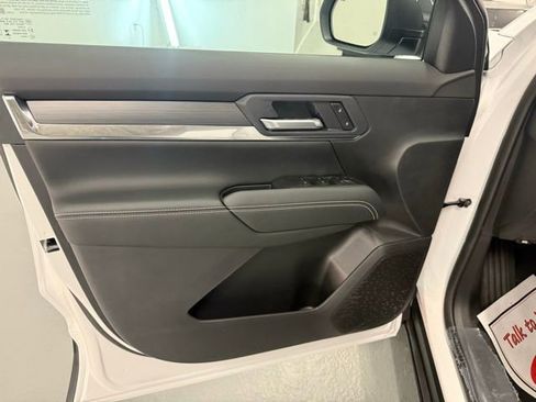 New 2026 GMC Terrain Elevation image 13