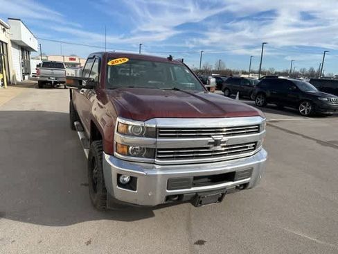 Used 2015 Chevrolet Silverado 2500 LTZ w/ LTZ Plus Package image 26
