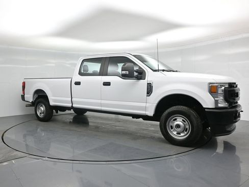 Certified 2022 Ford F250 XL w/ Power Equipment Group image 22