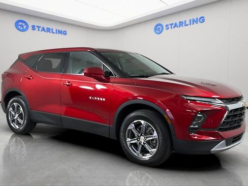 Used 2023 Chevrolet Blazer LT FWD image 12