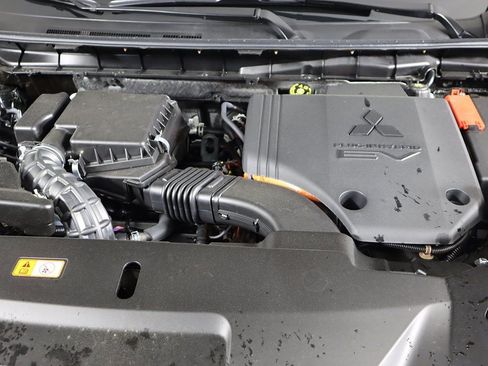 New 2025 Mitsubishi Outlander SEL image 23