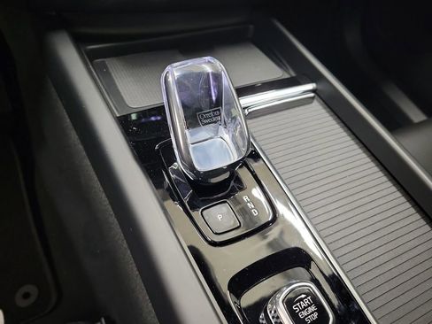 New 2026 Volvo XC60 B5 Ultra w/ Protection Package Premier image 31